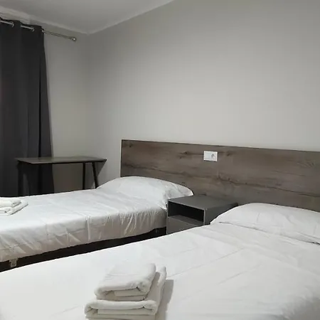 Mega Figueres Hotel *